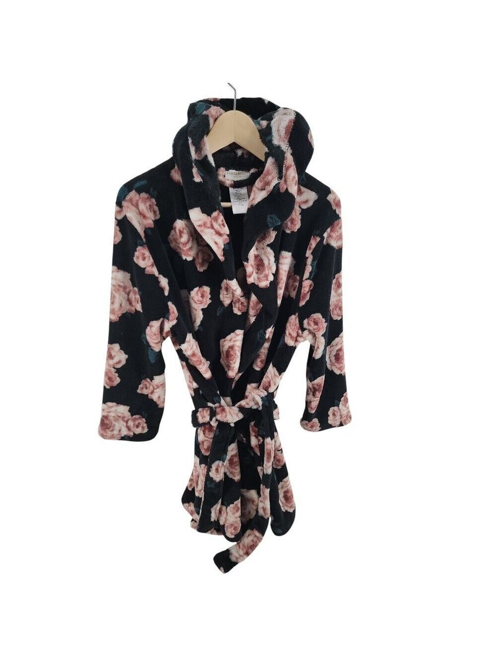 Emily & Merritt for Pottery Barn Teen Cozy Floral Hooded Robe - Picture 2 of 8